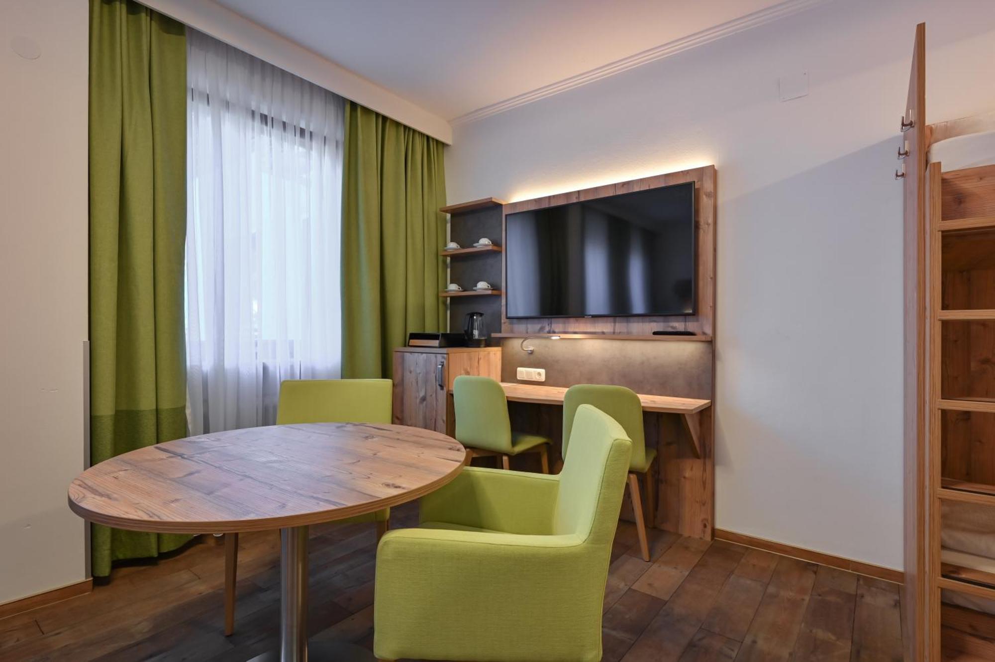 Hotel Ruchti - Zeit Fuer Mich Füssen Εξωτερικό φωτογραφία